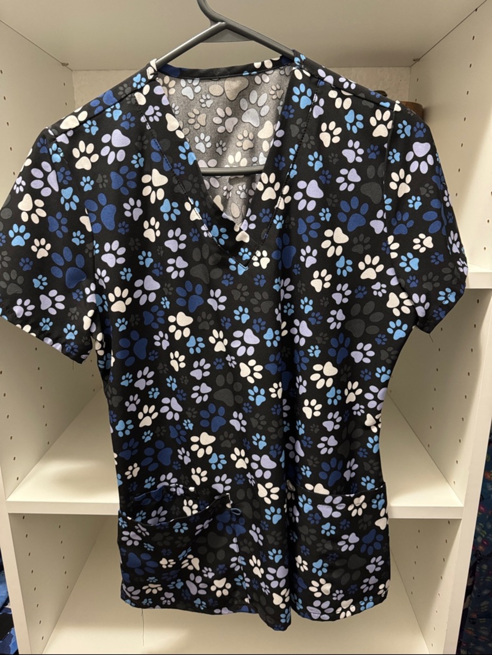 Women’s V-Neck Scrub Top in Black with Blue & White Paw Print